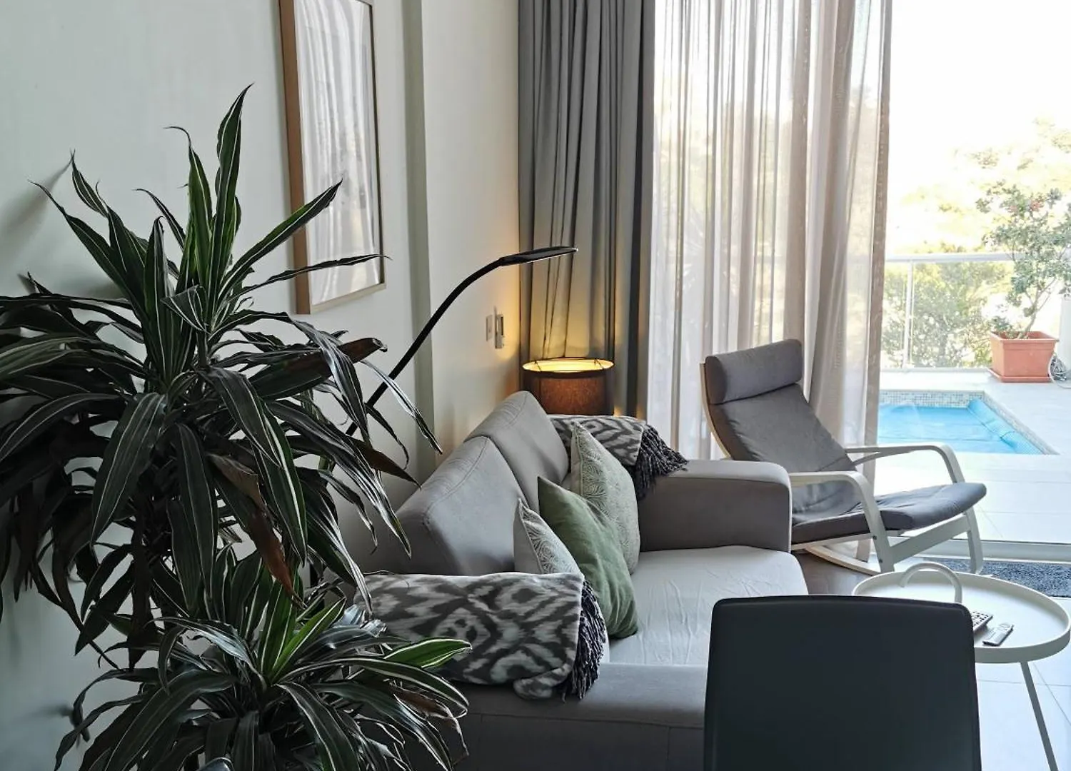 Hébergement de vacances Duplex Maisonette With Heated P-Pool And Jacuzzi San Ġiljan